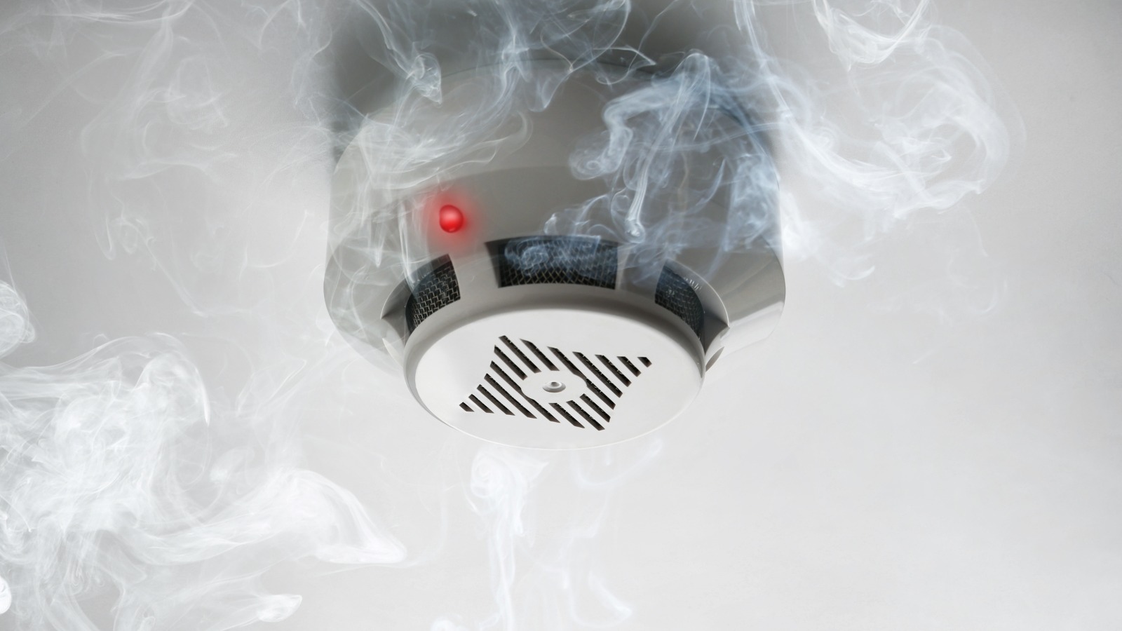 Beyond Fire Alarms: A Complete Approach to Smoke Detection and Evacuation in the UAE